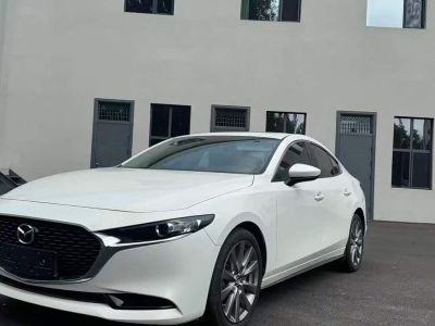 Mazda 马自达3 昂克赛拉, 2021 г., белый, 28 000 км Mazda 马自达3 昂克赛拉, 2023 г., белый, 18 000 км