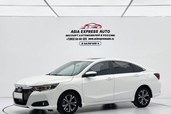 Volkswagen Tiguan L, 2023 г., чёрный, 21 000 км Honda 凌派, 2022 г., белый, 31 000 км