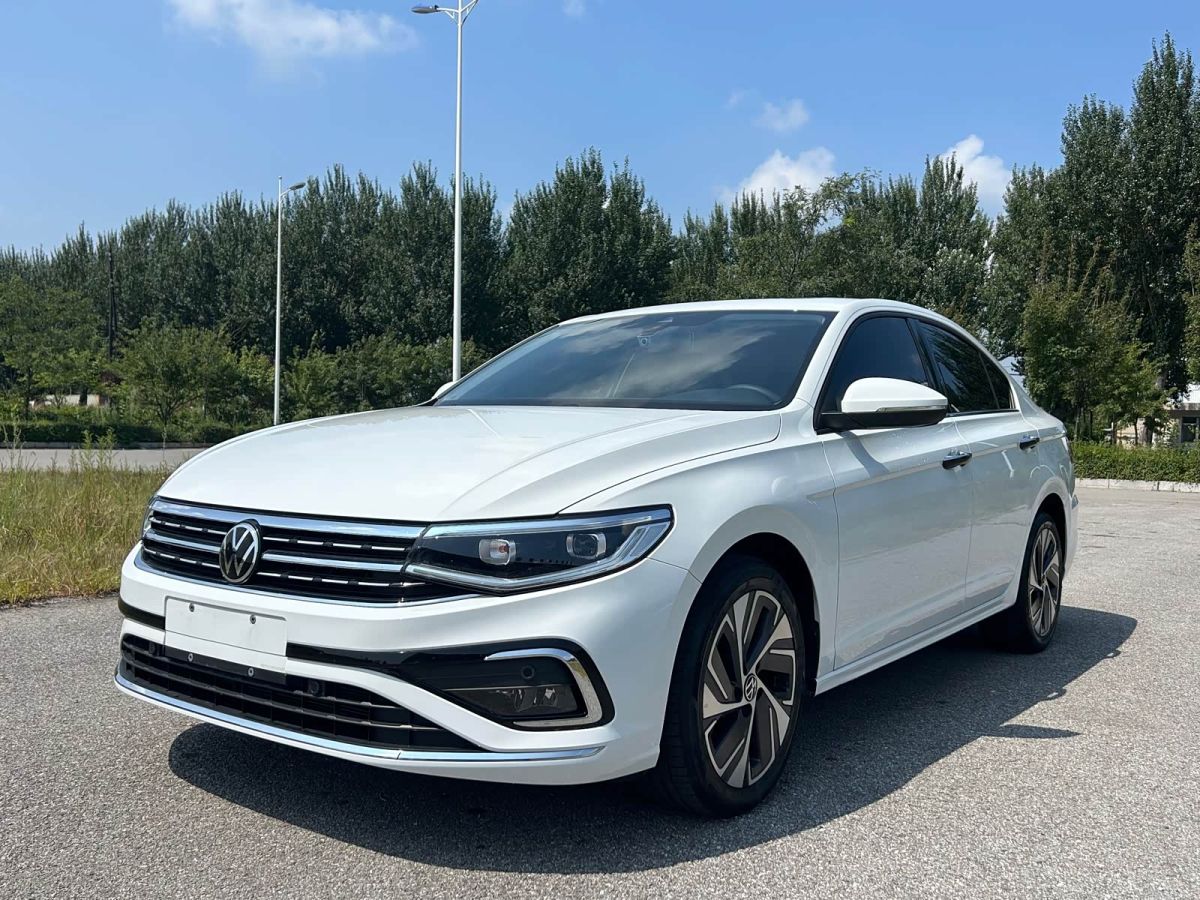 Volkswagen Bora, 2022 г., белый, 17 000 км Volkswagen Bora 2023 200TSI DSG Чжисин PROверсия