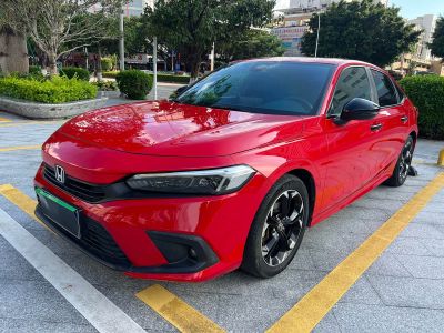 Citroen 凡尔赛C5 X, 2026 г., белый, 100 км Honda Civic, 2021 г., красный / фиолетовый, 40 000 км