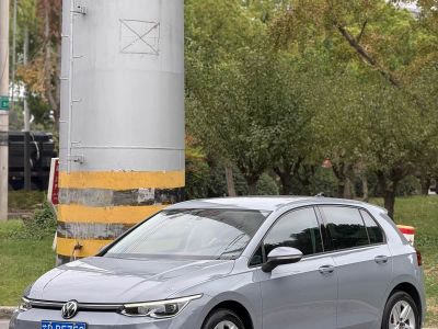 Volkswagen Golf, 2021 г., серебристый / серый, 41 300 км Volkswagen Golf 2021 200TSI DSG Pro