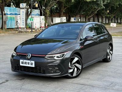 Volkswagen Golf GTI, 2023 г., серебристый / серый, 8 800 км Volkswagen Golf GTI 2023 380TSI DSG GTI