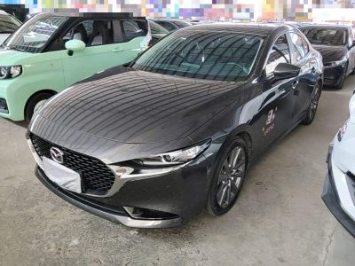 Mazda 3 Axela, 2022 г., серебристый / серый, 17 000 км Mazda 马自达3 昂克赛拉, 2022 г., серебристый / серый, 54 900 км