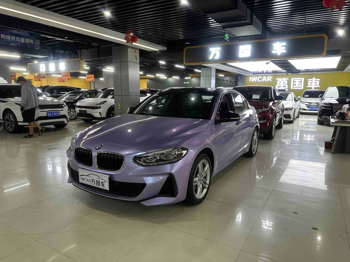 BMW 1 серия, 2021 г., красный / фиолетовый, 48 000 км BMW 1 серия 2020 120i пакет M Sport