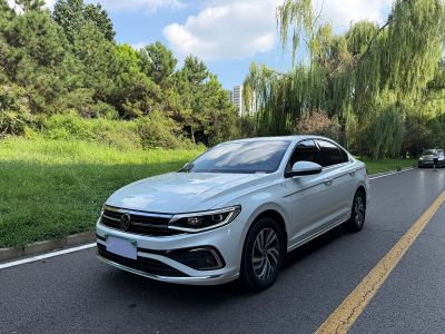 Volkswagen Bora, 2024 г., белый, 42 000 км Volkswagen Bora 2024 280TSI DSG комплектация «Шусин»