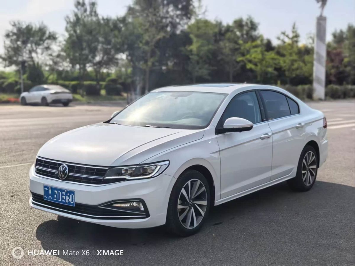 Volkswagen Bora, 2021 г., белый, 60 000 км Volkswagen Bora 2021 1.5L автомат 30 юбилейная версия