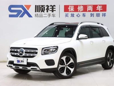 Mercedes-Benz GLB, 2021 г., чёрный, 64 000 км Mercedes-Benz 奔驰GLB, 2022 г., белый, 54 000 км