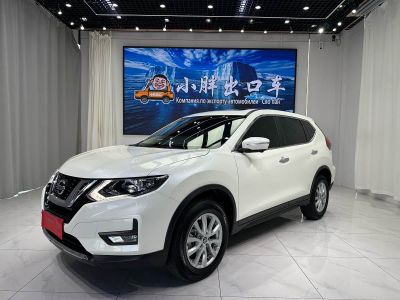 Nissan X-Trail, 2022 г., белый, 54 500 км Nissan X-Trail, 2023 г., белый, 17 900 км