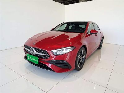Mercedes-Benz A-Class, 2024 г., красный / фиолетовый, 28 000 км Mercedes-Benz A-Class, 2024 г., красный / фиолетовый, 40 600 км