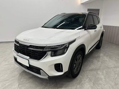 Kia KX3傲跑, 2021 г., белый, 35 400 км Kia 赛图斯, 2024 г., белый, 15 000 км