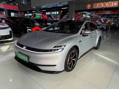 Changan Qiyuan A06, 2025 г., серебристый / серый, 10 км Changan Qiyuan A06, 2026 г., серебристый / серый, 17 000 км