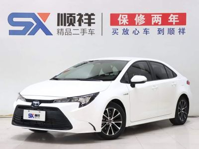 Toyota Levin, 2022 г., чёрный, 52 000 км Toyota Levin, 2023 г., белый, 30 000 км