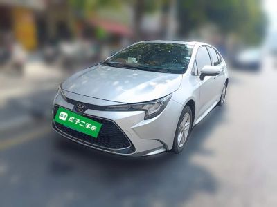 Toyota Corolla, 2024 г., белый, 80 000 км Toyota Levin, 2021 г., серебристый / серый, 33 200 км