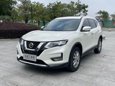 Nissan X-Trail, 2021 г., белый, 40 000 км Nissan X-Trail, 2021 г., белый, 80 000 км