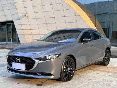 Mazda 3 Axela, 2025 г., белый, 15 600 км Mazda 马自达3 昂克赛拉, 2025 г., серебристый / серый, 13 400 км