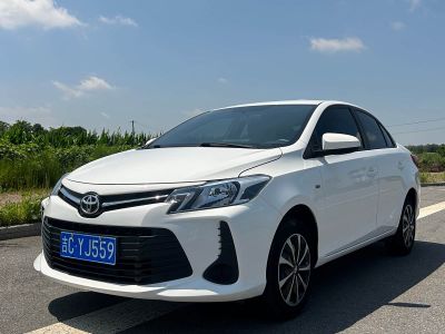 Toyota Vios, 2021 г., белый, 26 100 км Toyota Vios, 2022 г., белый, 29 000 км