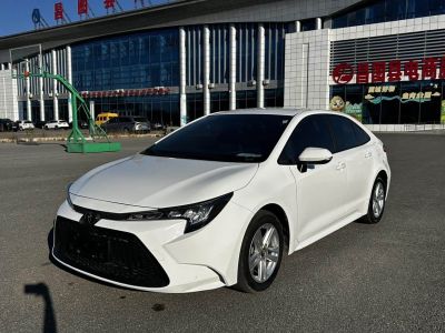 Toyota Levin, 2022 г., чёрный, 52 000 км Toyota Levin, 2023 г., белый, 25 000 км
