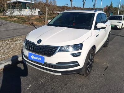 Skoda Kamiq, 2023 г., синий, 22 700 км Skoda 柯珞克, 2021 г., белый, 57 600 км