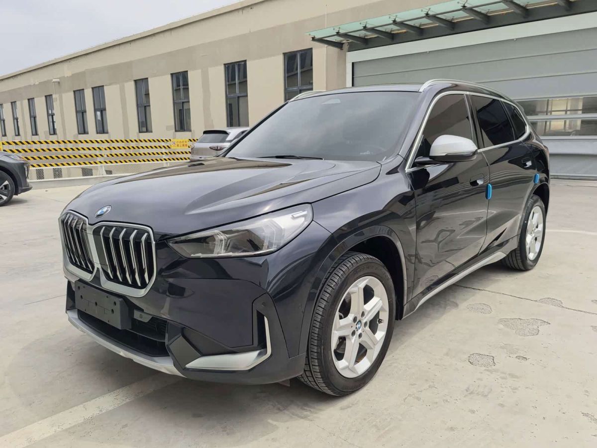 BMW X1, 2023 г., чёрный, 47 700 км BMW X1 2023 sDrive20Li X设计套装