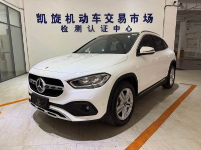 Mercedes-Benz GLA, 2021 г., красный / фиолетовый, 65 000 км Mercedes-Benz 奔驰GLA, 2022 г., белый, 32 000 км