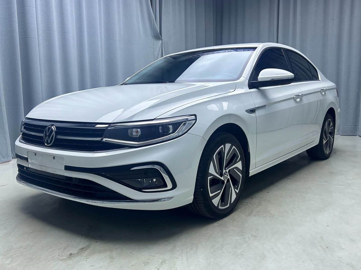 Volkswagen Bora, 2022 г., белый, 47 000 км Volkswagen Bora 2023 280TSI DSG комплектация «Цзуньсин»