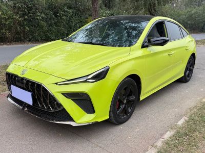 MG MG5天蝎座, 2022 г., белый, 28 000 км MG MG5天蝎座, 2023 г., зелёный, 30 000 км