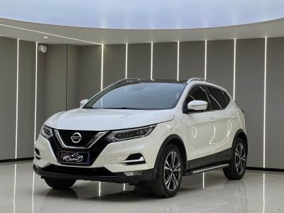Nissan Qashqai, 2022 г., белый, 45 000 км Nissan 逍客, 2022 г., белый, 62 000 км