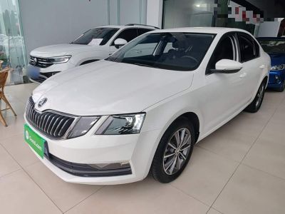 Skoda 明锐, 2021 г., белый, 40 000 км Skoda 明锐, 2021 г., белый, 60 600 км
