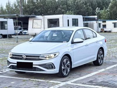 Volkswagen Bora, 2022 г., белый, 38 000 км Volkswagen Bora 2023 200TSI DSG Чжисин PROверсия