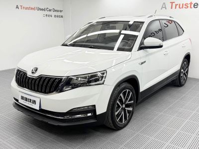 Skoda Kamiq, 2022 г., жёлтый / оранжевый, 25 800 км Skoda 柯米克, 2023 г., белый, 11 500 км