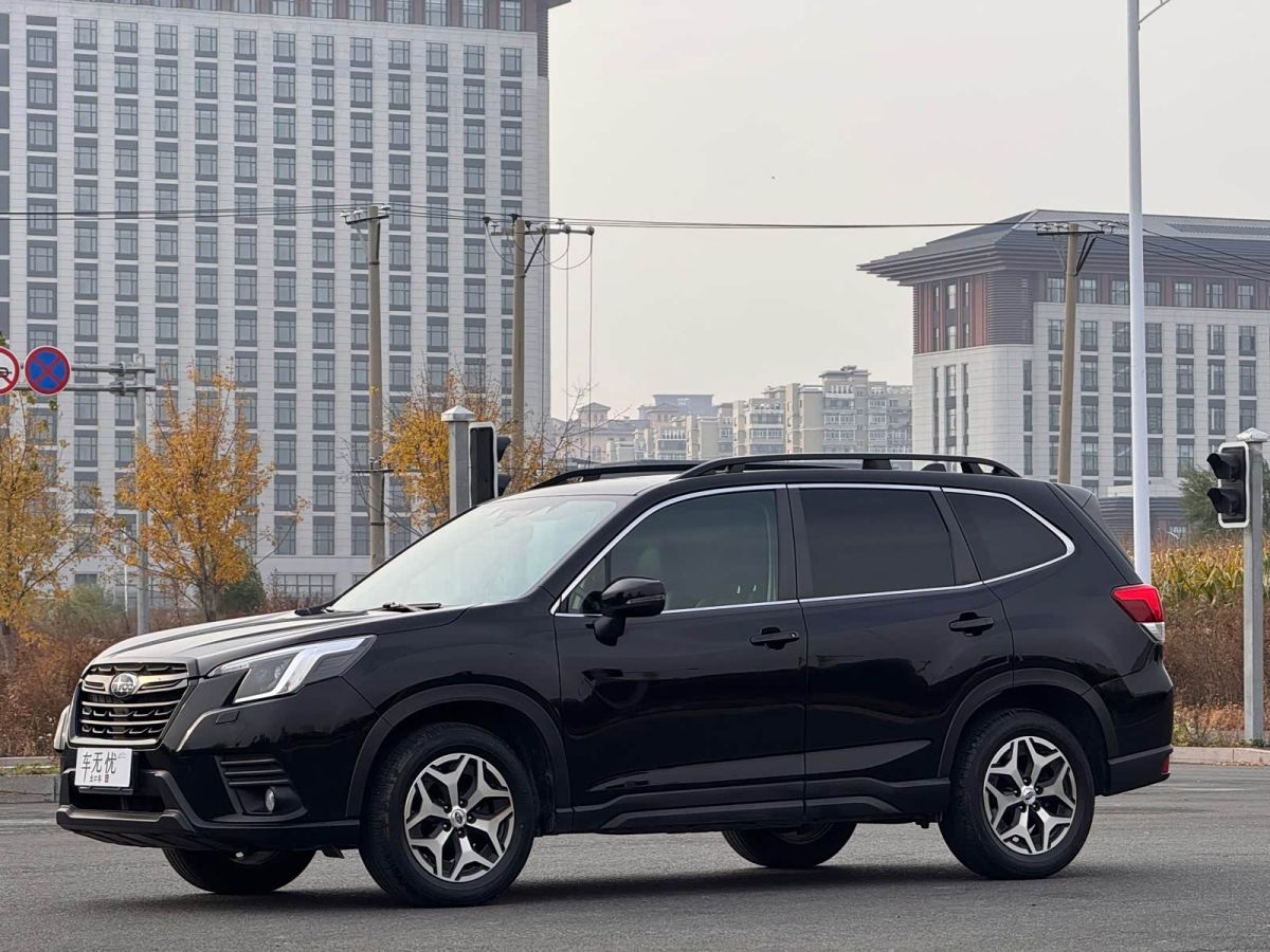 Subaru 森林人, 2023 г., чёрный, 59 000 км Subaru 森林人, 2023 г., чёрный, 59 000 км