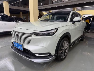 Honda 凌派, 2021 г., белый, 11 400 км Honda 缤智, 2023 г., зелёный, 8 000 км