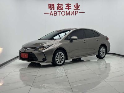 Toyota Corolla, 2023 г., белый, 31 000 км Toyota Corolla, 2023 г., серебристый / серый, 13 000 км