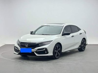 Honda Civic, 2021 г., чёрный, 60 000 км Honda Civic, 2022 г., белый, 69 500 км