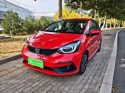 Honda Envix, 2022 г., чёрный, 41 000 км Honda 飞度, 2021 г., красный / фиолетовый, 59 800 км