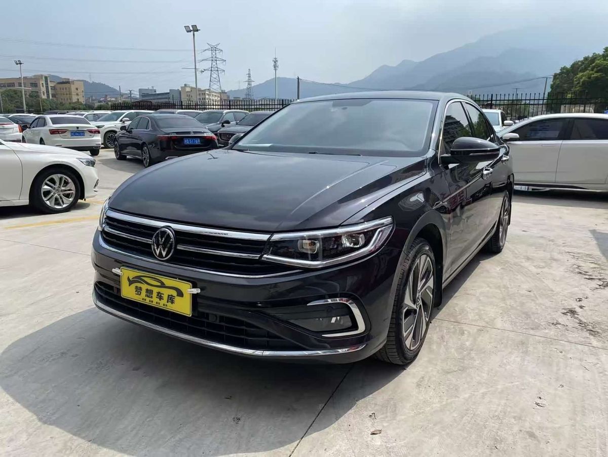 Volkswagen Bora, 2023 г., чёрный, 48 000 км Volkswagen Bora 2023 200TSI DSG комплектация «Чжисин»