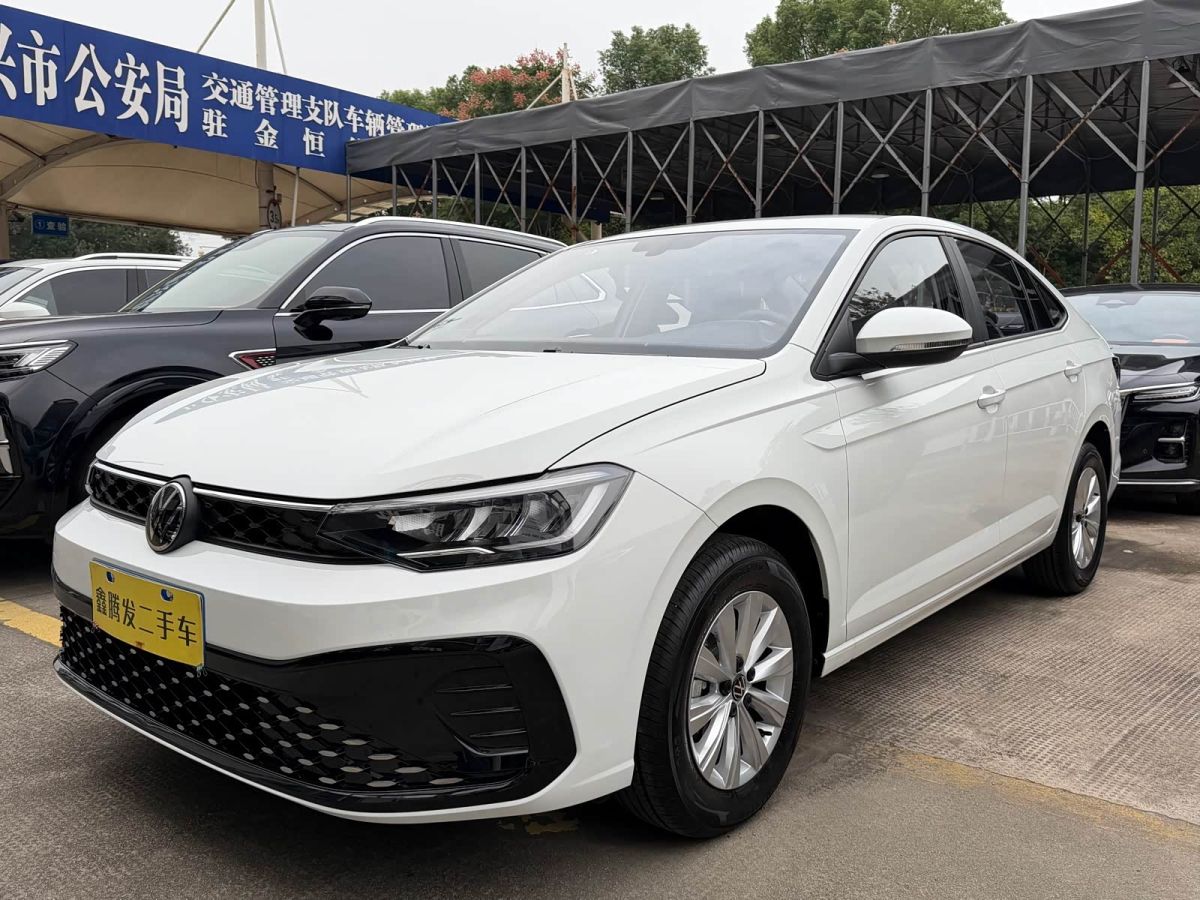 Volkswagen Lavida, 2025 г., белый, 800 км Volkswagen Lavida 2025 исполнение «Синьжуй» 1.5L комплектация «Синьи»