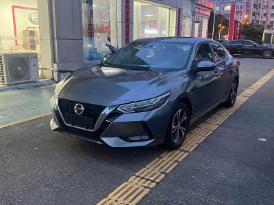 Nissan Sylphy, 2023 г., серебристый / серый, 60 900 км Nissan Sylphy, 2023 г., серебристый / серый, 78 000 км
