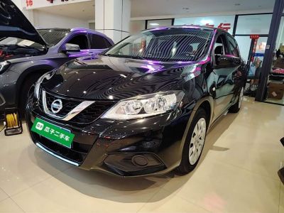 Nissan TIIDA, 2021 г., красный / фиолетовый, 51 000 км Nissan 骐达TIIDA, 2021 г., чёрный, 43 000 км