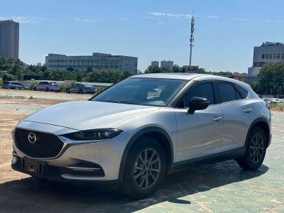 Mazda 3 Axela, 2025 г., белый, 15 600 км Mazda CX-4, 2021 г., серебристый / серый, 56 000 км