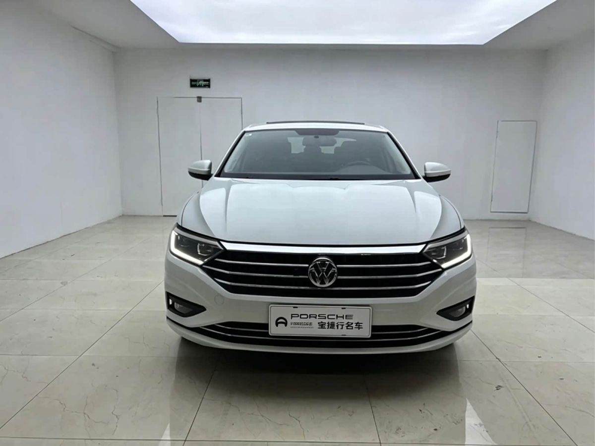 Volkswagen Sagitar, 2022 г., белый, 42 000 км Volkswagen Sagitar 2022 280TSI DSG комплектация «Чаоюэ»