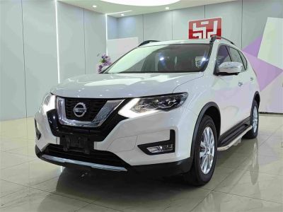 Nissan X-Trail, 2021 г., белый, 40 000 км Nissan X-Trail, 2021 г., белый, 40 000 км
