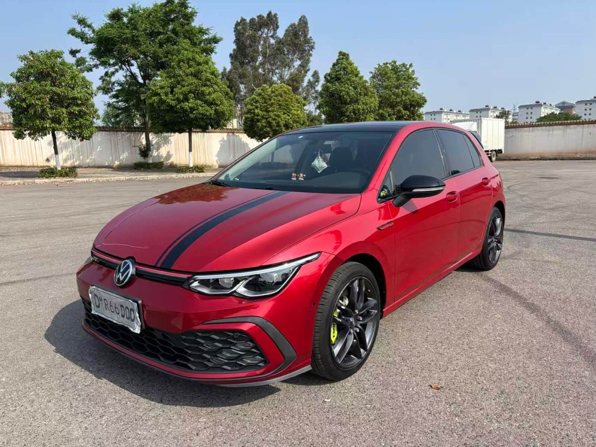 Volkswagen Golf, 2021 г., красный / фиолетовый, 78 000 км Volkswagen Golf 2021 280TSI DSG 30 юбилейная версия