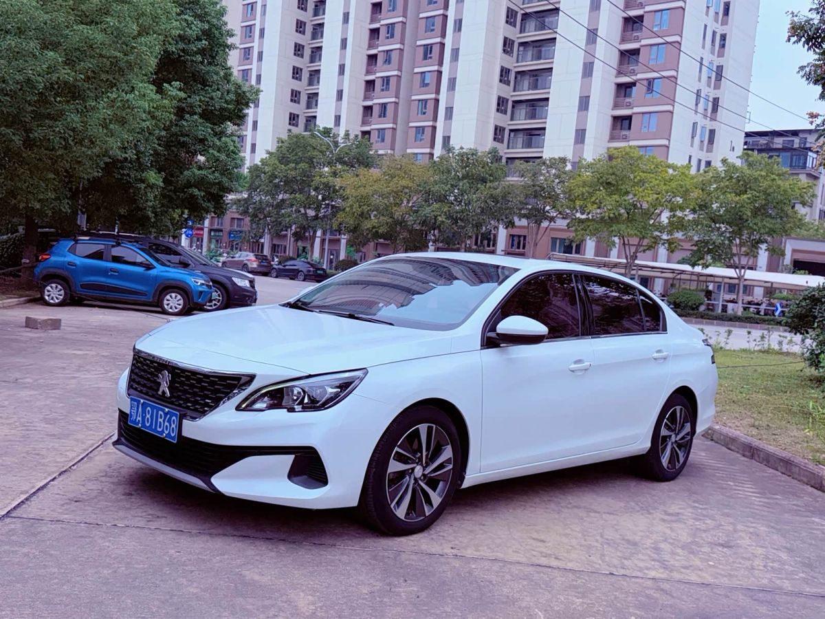 Peugeot 408, 2021 г., белый, 58 000 км Peugeot 标致408, 2021 г., белый, 58 000 км