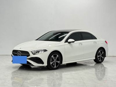 Mercedes-Benz A-Class, 2024 г., белый, 26 000 км Mercedes-Benz A级 2024 A 200 L комплектация «Стиль»