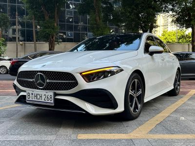 Mercedes-Benz A-Class, 2024 г., белый, 26 000 км Mercedes-Benz A级 2024 обновлённая версия A 200 L комплектация «Стиль»