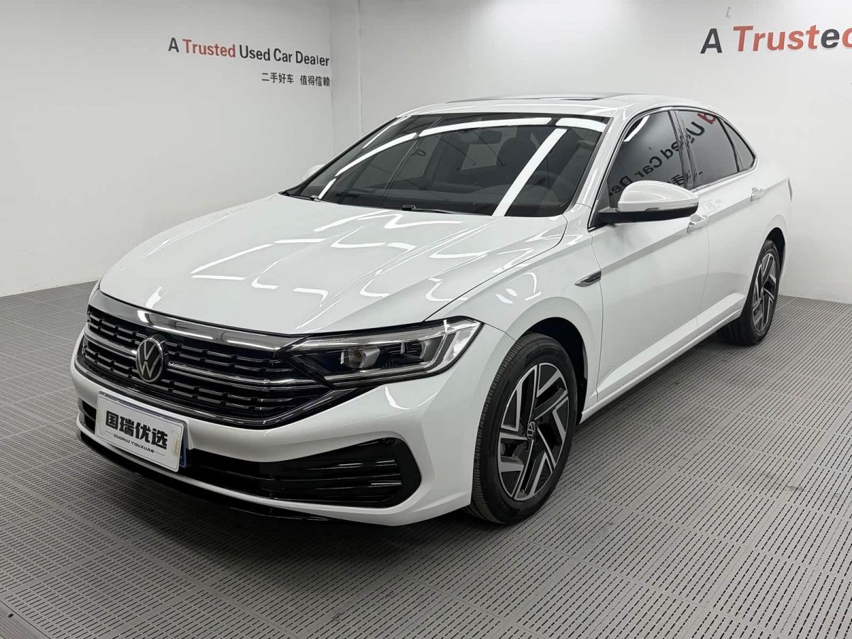 Volkswagen Sagitar, 2022 г., белый, 28 000 км Volkswagen Sagitar 2023 280TSI DSG Чаоюэ Plusверсия