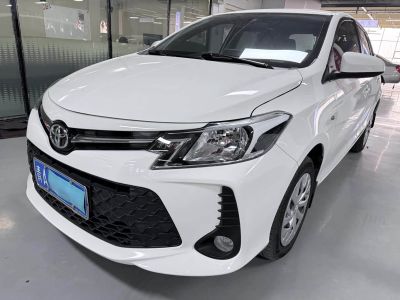 Toyota Levin, 2024 г., белый, 43 100 км Toyota 威驰FS, 2021 г., белый, 50 000 км