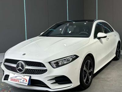 Mercedes-Benz A-Class, 2022 г., белый, 30 000 км Mercedes-Benz A级 2022 A 200 L 运动轿车 комплектация «Стиль»