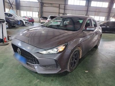 MG 5, 2025 г., белый, 5 600 км MG 5, 2025 г., серебристый / серый, 17 700 км